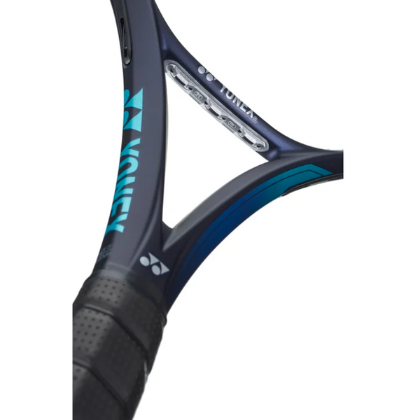 Raqueta Yonex Ezone 100 SKY Azul (300gr) Grip 2