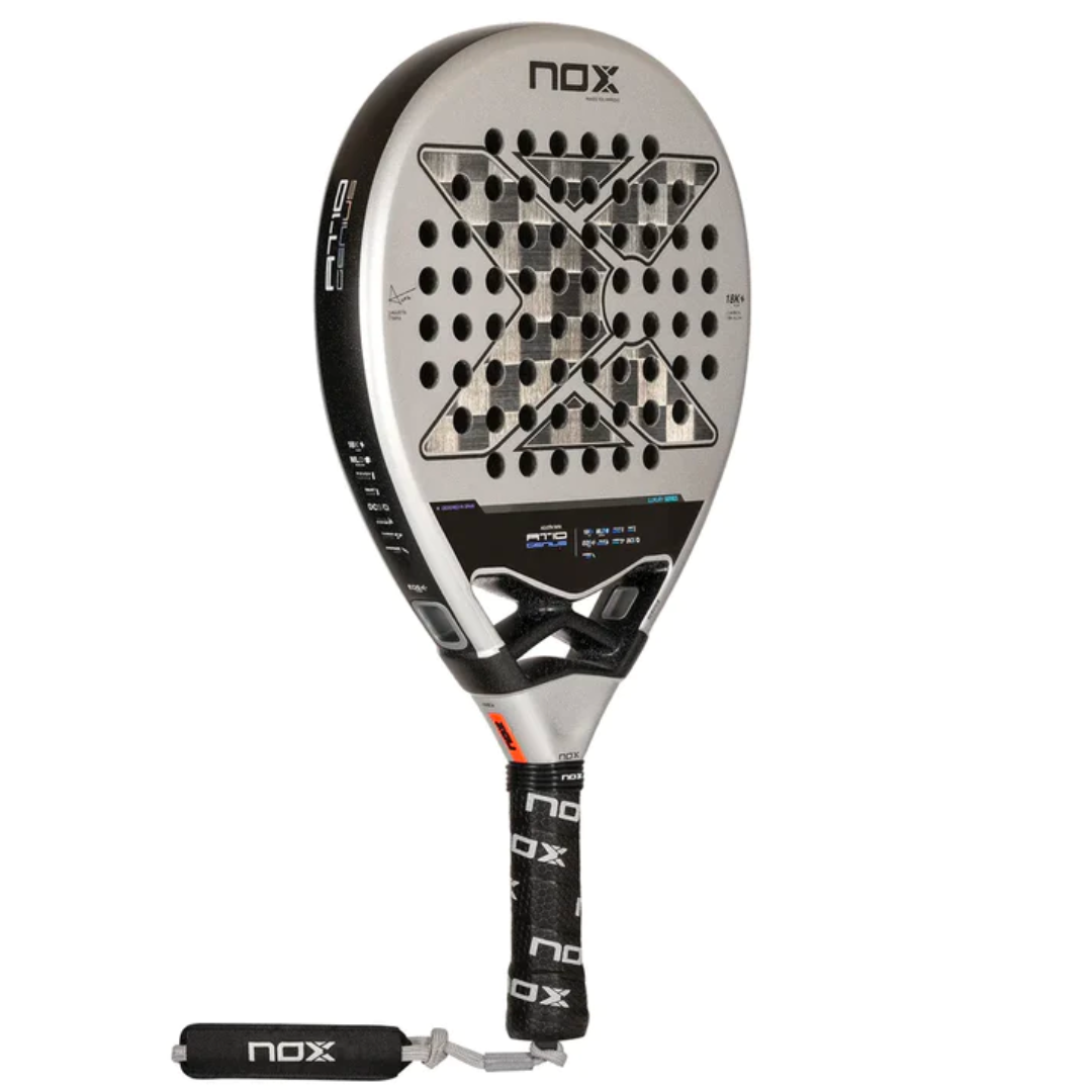 Pala Padel Nox AT10 Genius 18K By Agustin Tapia (360-375gr) 2024 + Funda + Overgrip